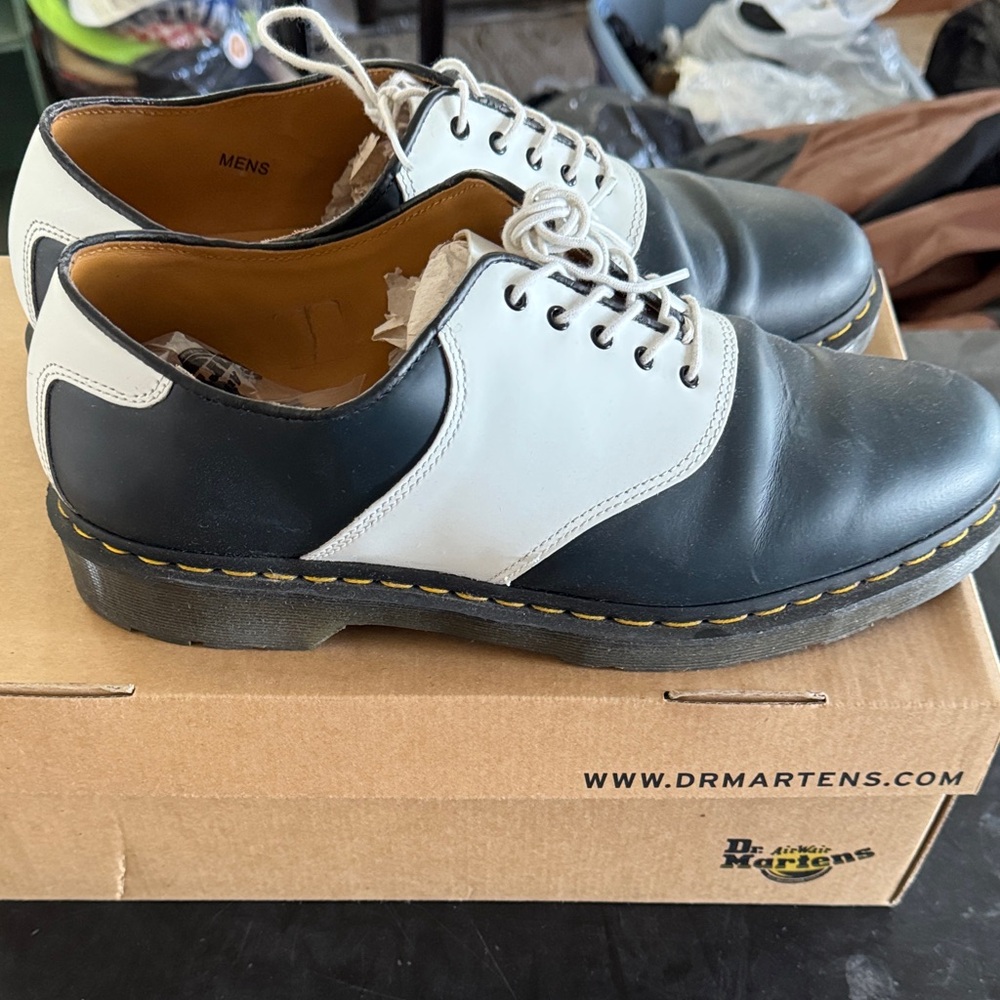 Dr. Martens Black and White Two-Tone Men’s Oxford Shoes - Picture 3 of 5